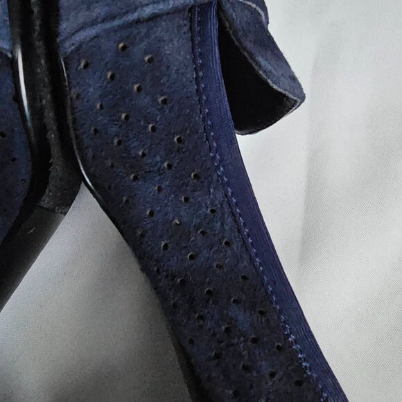 Vaneli Navy Blue Suede Buckle Square-Toe Low Kitten Heel Pumps Women's Size 9M - Picture 7 of 14